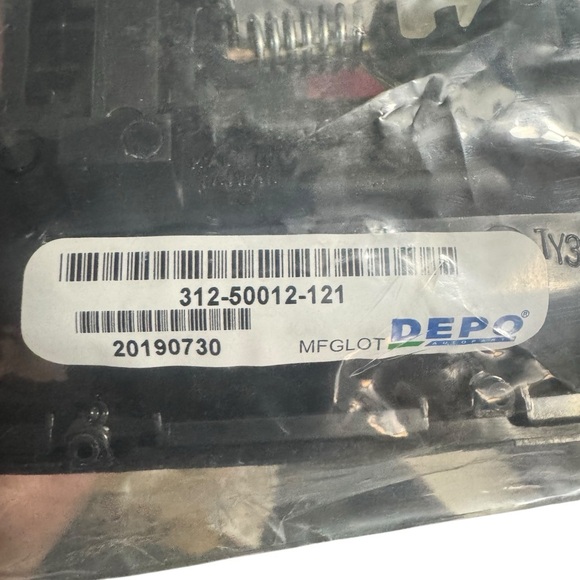 DEPO Toyota Corolla 98–02 Front Right Exterior Door Handle (312-50012-121) - Picture 4 of 10